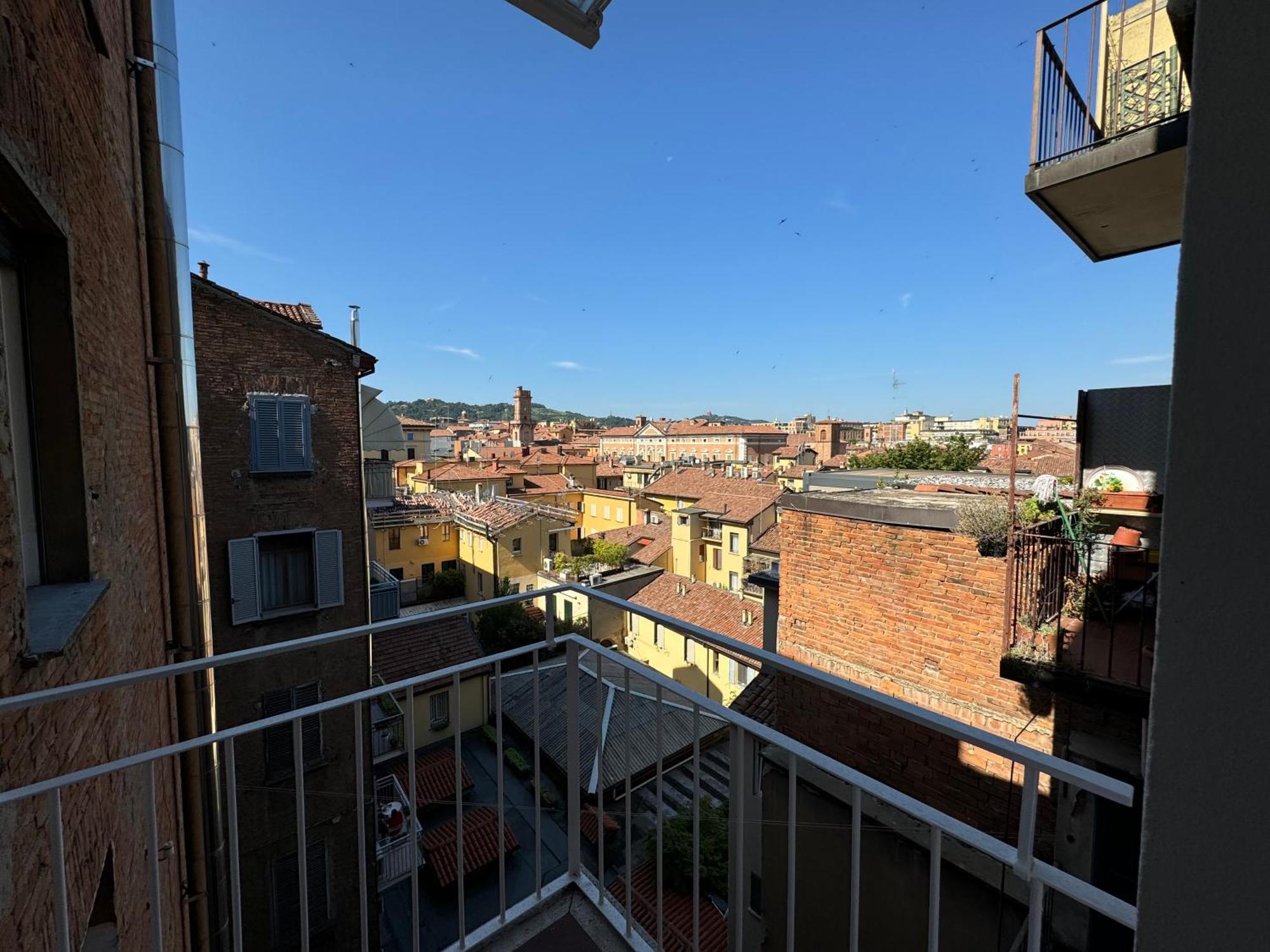 Nicholas B&B City Center- Apartment Болоня Екстериор снимка
