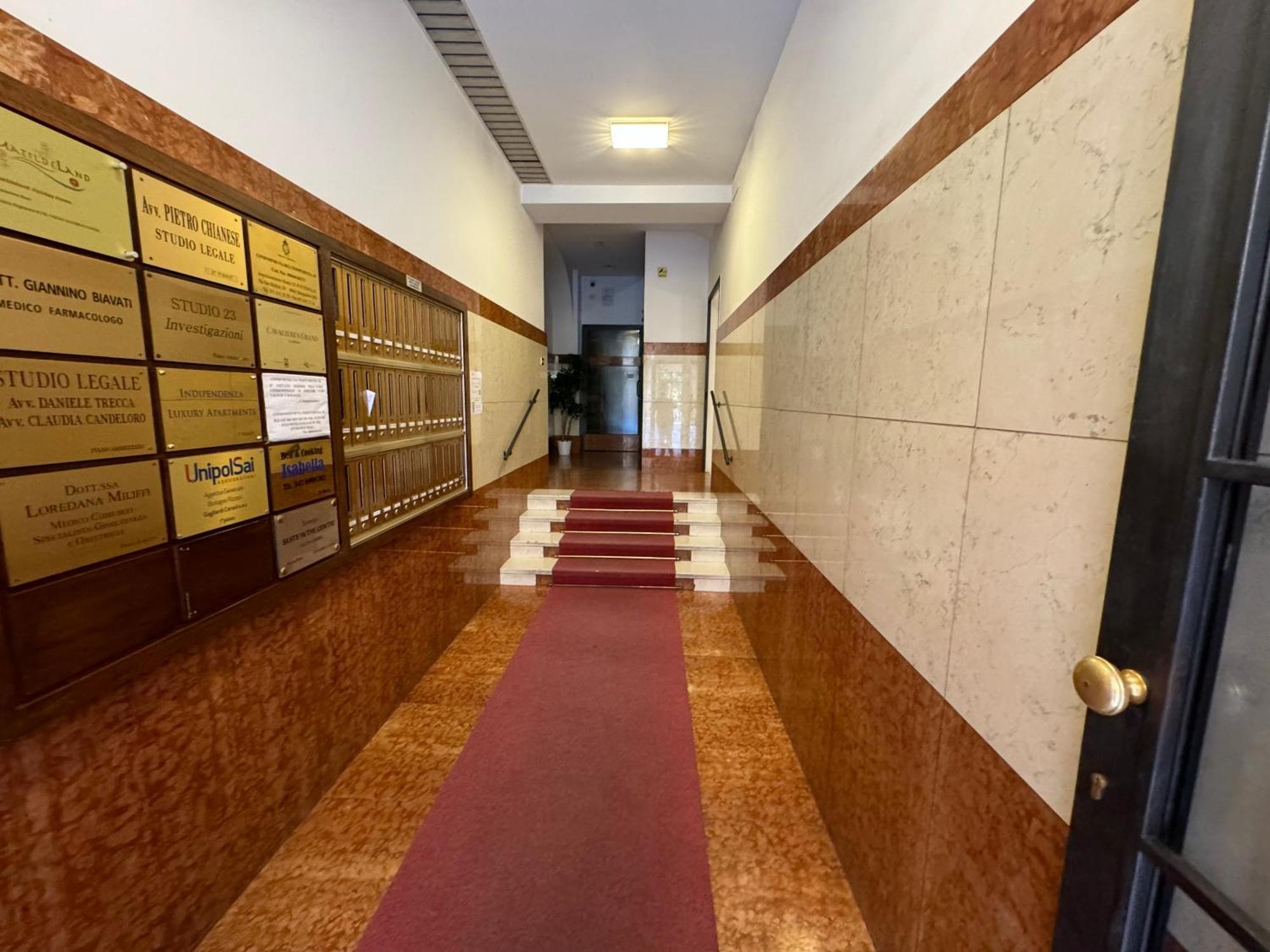 Nicholas B&B City Center- Apartment Болоня Екстериор снимка